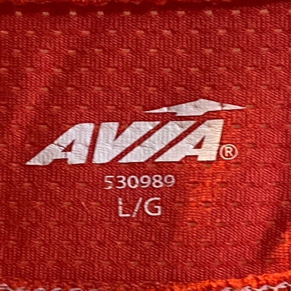 Women’s AVIA workout top - Picture 2 of 3